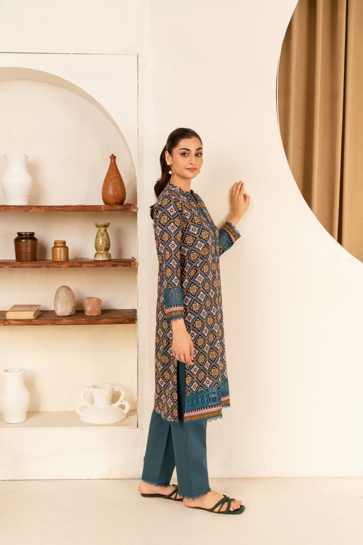 Ahika Kurta Set