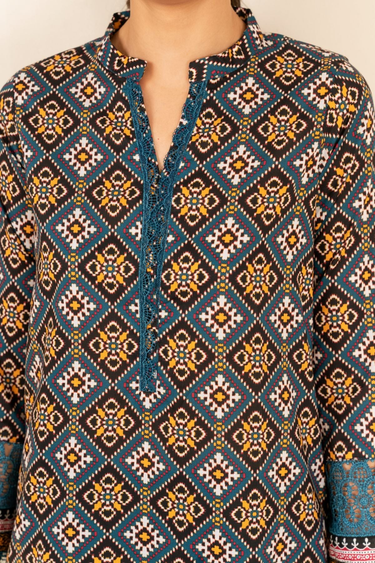 Ahika Kurta Set